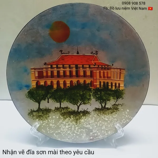 Đĩa sơn mài hình Bến Nhà Rồng