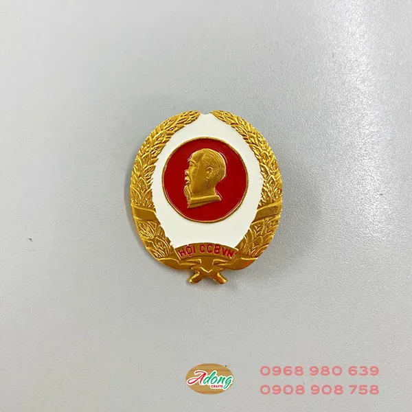Huy hiệu Hội cựu chiến Binh Bác Hồ Việt Nam cài ngực