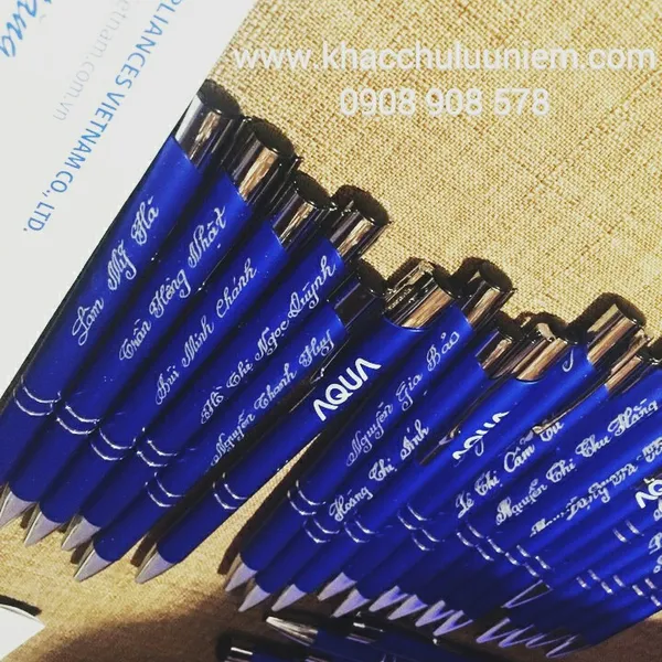 KHẮC BÚT CHO SỰ KIỆN