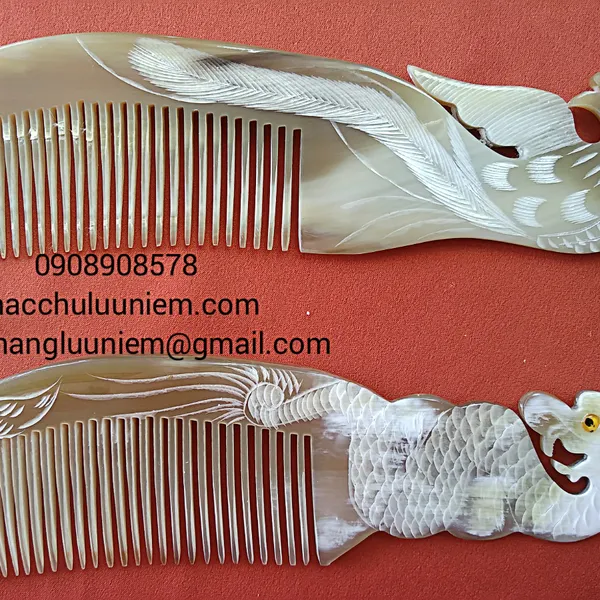 Lược sừng trắng cán chạm hình rồng phượng