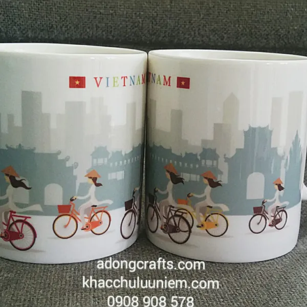 Ly sứ in hình du lịch Việt Nam- tà áo dài xe đạp