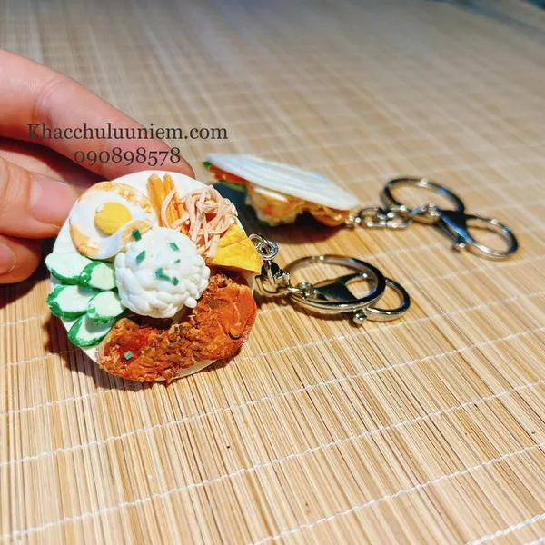 Móc khóa handmade đất sét hình ảnh ẩm thực Việt Nam