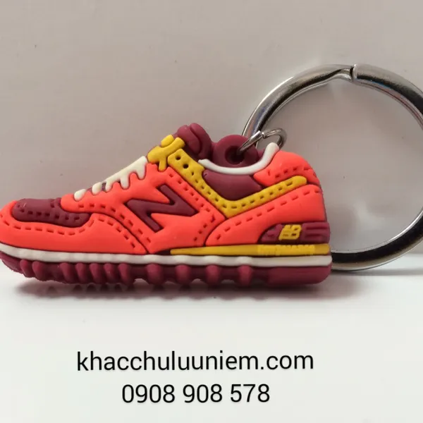 Móc khóa hình chiếc giày