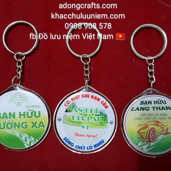 Móc khóa nhựa làm theo yêu cầu Bạn Hữu đường xa