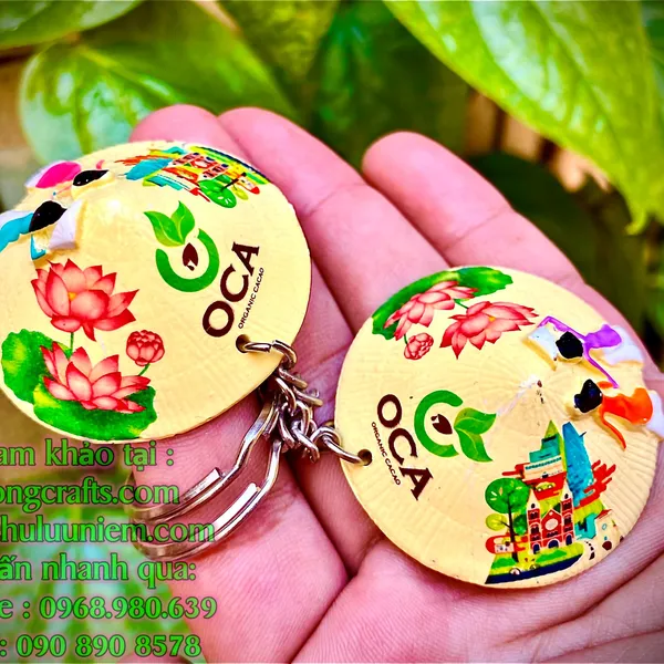 Móc khóa nón lá in logo tên riêng theo yêu cầu