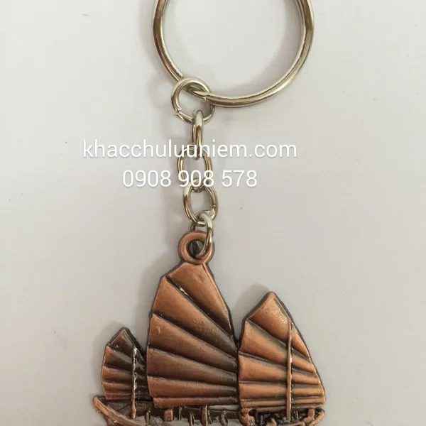 Móc Khóa Thuyền - Chất liệu kim loại