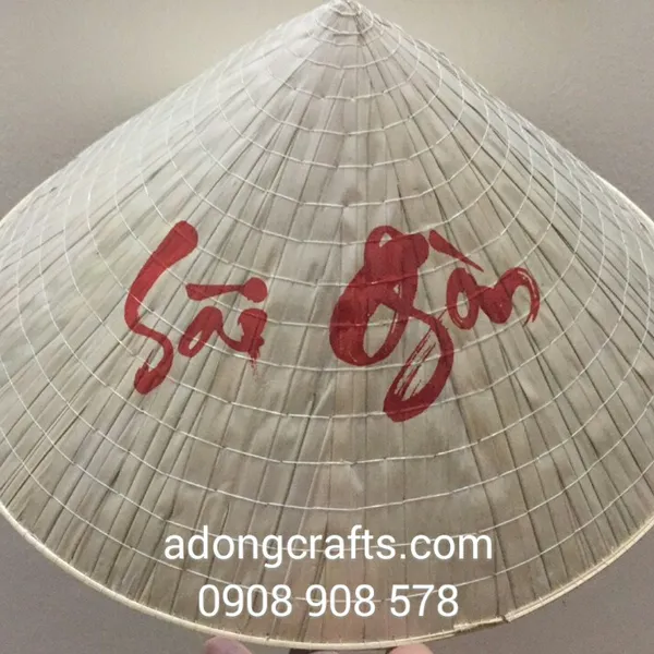 NÓN LÁ  CHỮ THƯ PHÁP SÀI GÒN