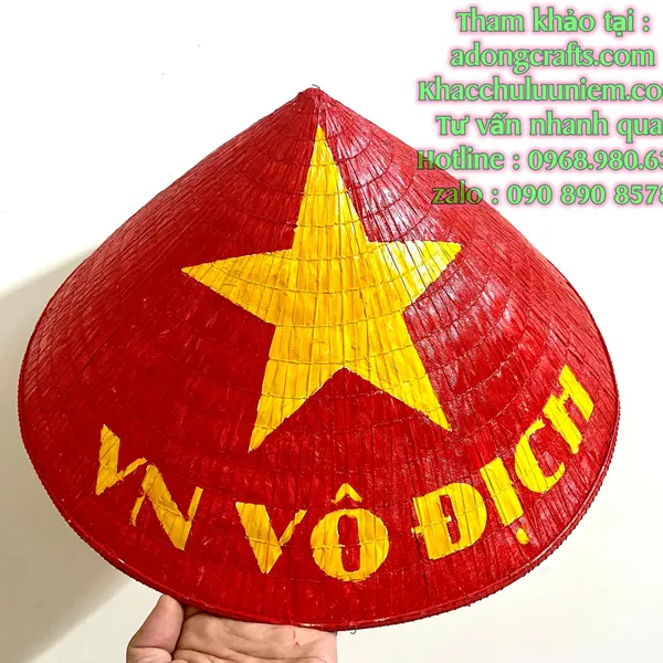 Nón lá cờ đỏ sao vàng