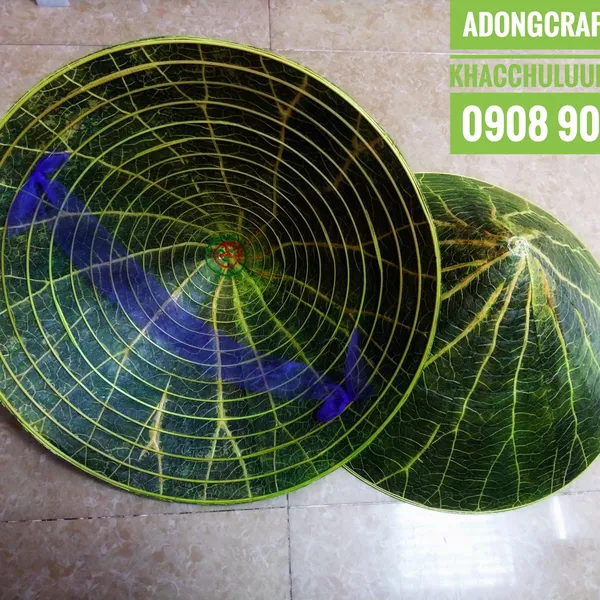 Nón lá làm từ lá sen tự nhiên