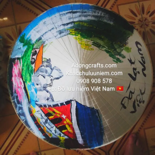 Nón lá vẽ cảnh du lịch Đà Lạt