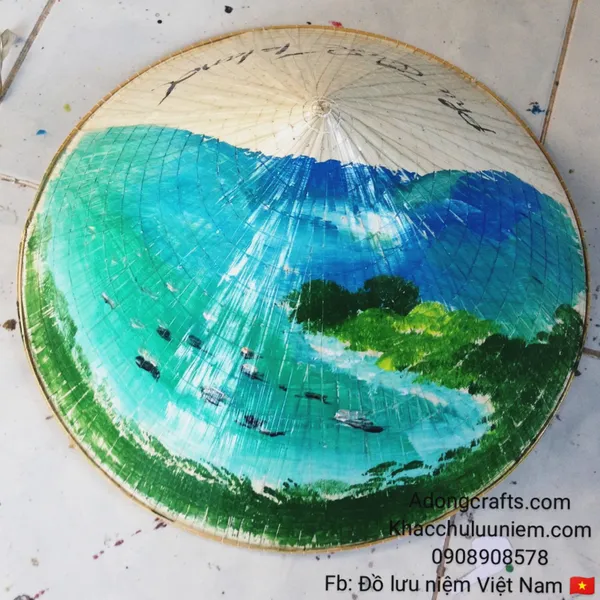 Nón lá vẽ cảnh Phú Quốc