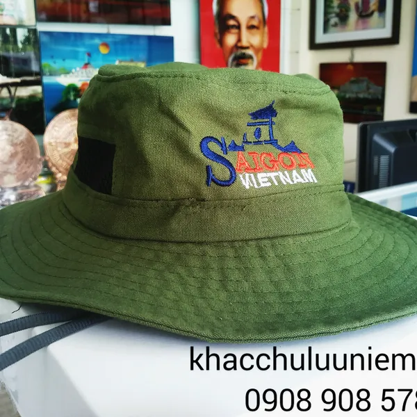 Nón tai bèo giải phóng Việt Nam