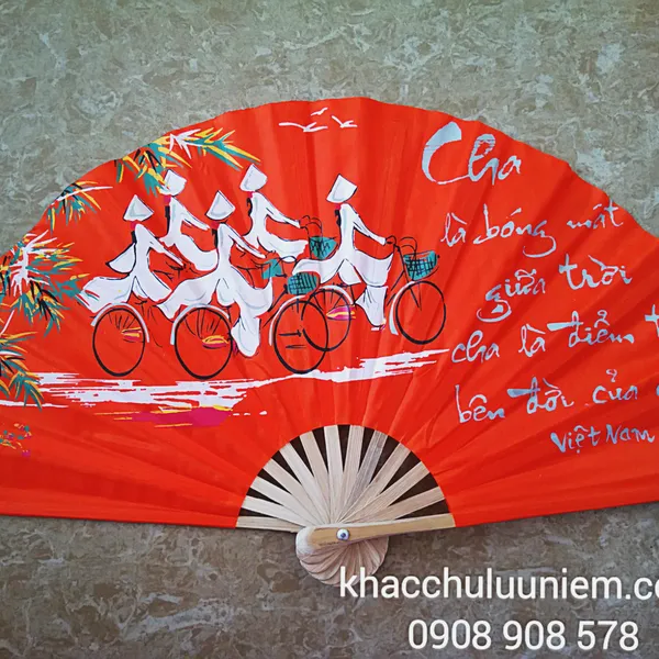 Quạt lưu niệm vẽ Sơn Mài