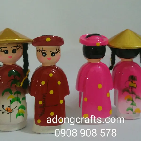 Tượng cặp đôi nam nữ Việt Nam