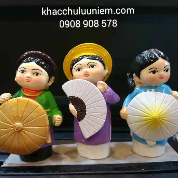 Tượng Cô gái Ba Miền Bắc Trung Nam