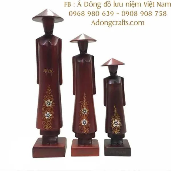 Tượng cô gái gỗ Việt Nam