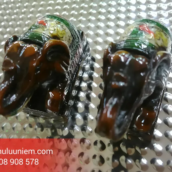 Voi đá lưu niệm