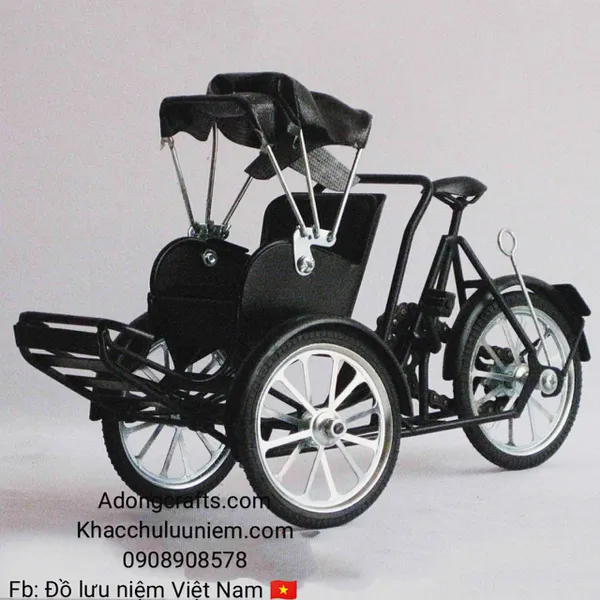 Xe xich lô lưu niệm Việt Nam