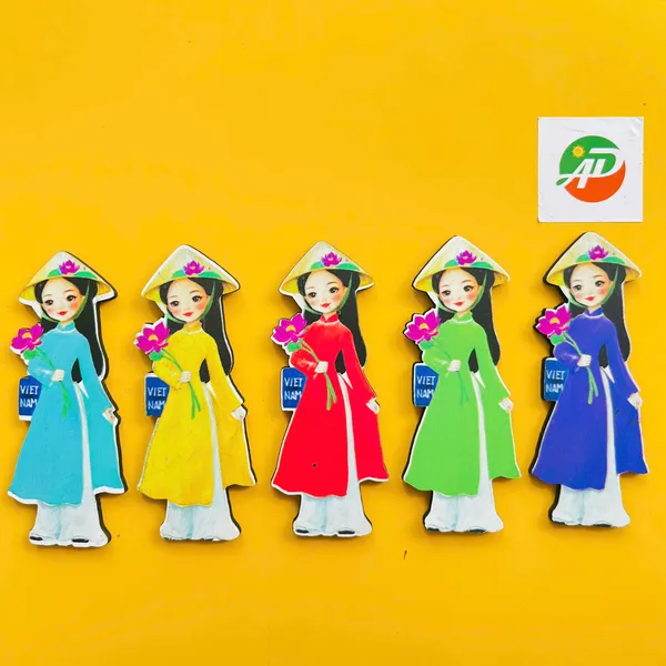 Hít Gỗ Cô Gái Áo Bà Ba, Cô Gái Áo Dài, Nam Áo Dài