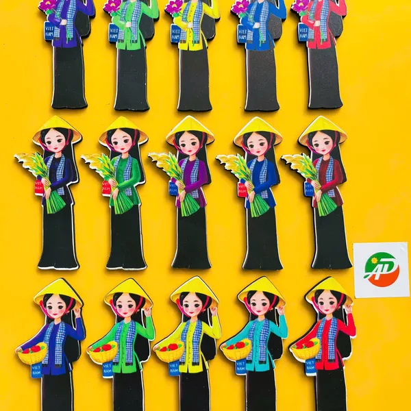 Hít Gỗ Cô Gái Áo Bà Ba, Cô Gái Áo Dài, Nam Áo Dài