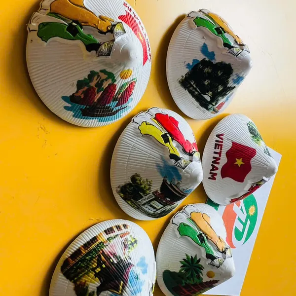 Magnet Hít Nón Việt Nam