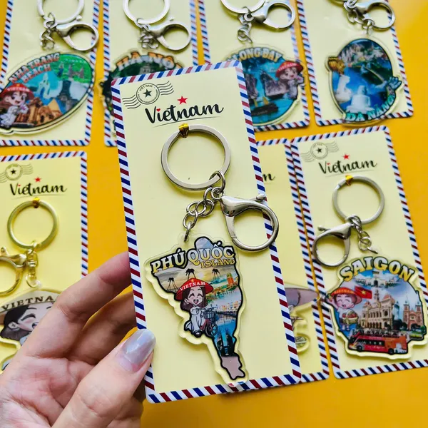 Móc Khóa Dẻo Địa Danh Việt Nam - Lưu Giữ Ký Ức, Gắn Kết Yêu Thương