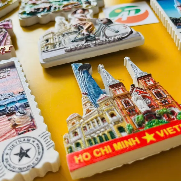 Magnet Poly Sài Gòn