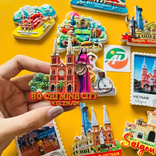 Magnet Poly Sài Gòn