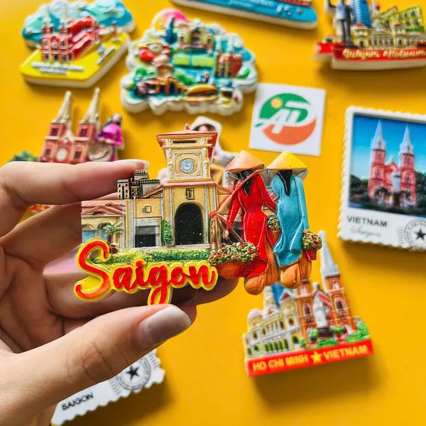 Magnet Poly Sài Gòn