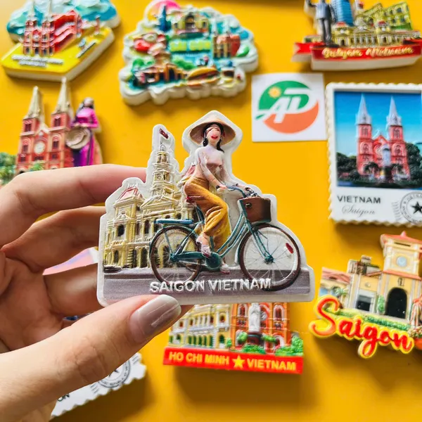 Magnet Poly Sài Gòn