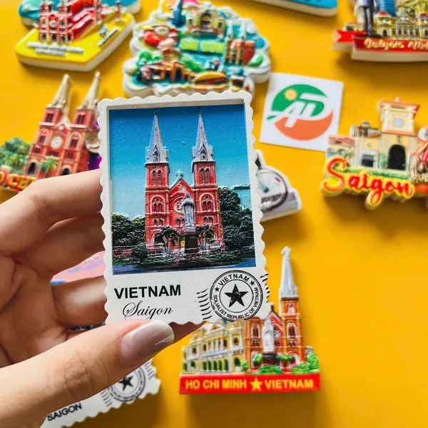 Magnet Poly Sài Gòn