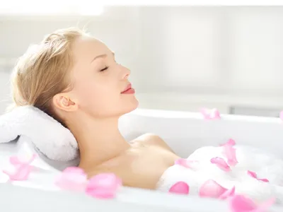 Lợi ích khi tắm nước nóng từ máy nước nóng năng lượng mặt trời Sơn Hà