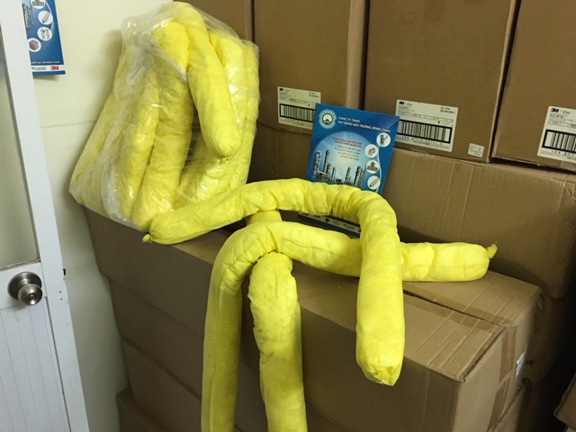 Sock Thấm Hút Hóa Chất, Phao Thu Gom Hóa Chất Tràn