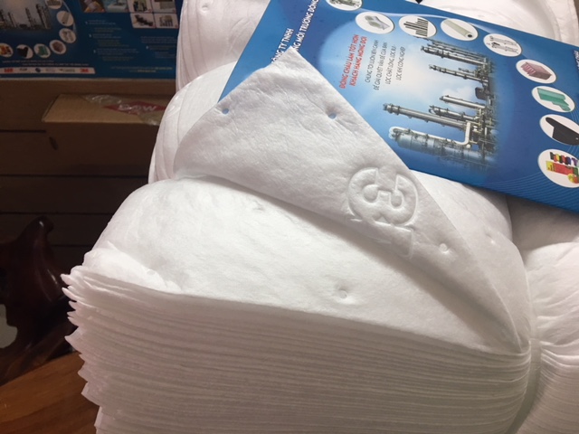 Tấm thấm hút dầu tràn 3M USA