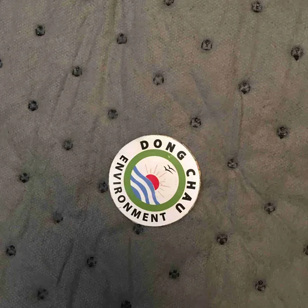 Tấm thấm dầu tràn & hóa chất màu xám