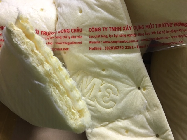 Cuộn thấm hút hóa chất đổ tràn 3M C-FL550DD