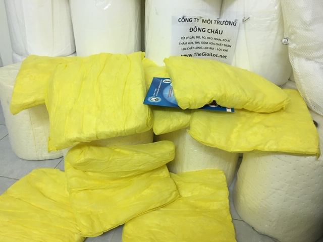 Gối Thấm Hút Thu Gom Hóa Chất Đổ Tràn TQ