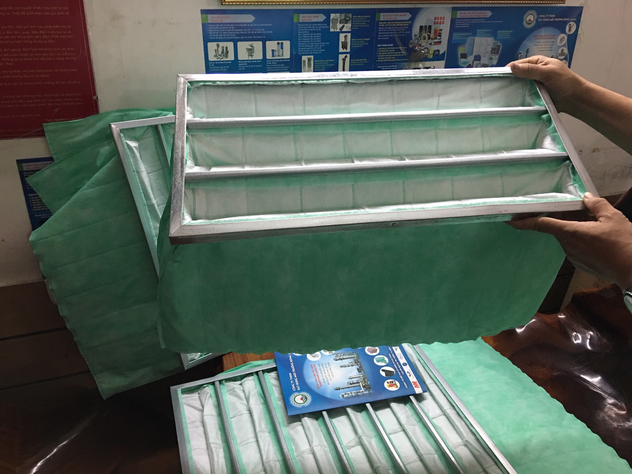 Khung Túi Lọc Bụi F6 Màu Xanh