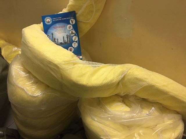 Phao Hoa Chất Dùng Quây & Thấm Hút Hóa Chất Đổ Tràn