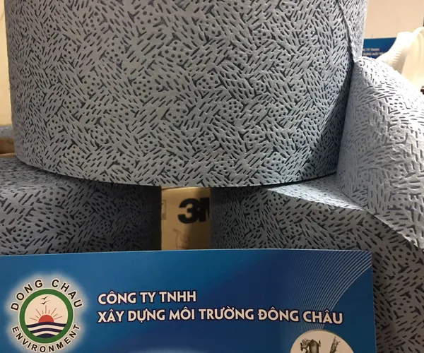 Cuộn giấy lau dầu Kimtech màu xanh 33241