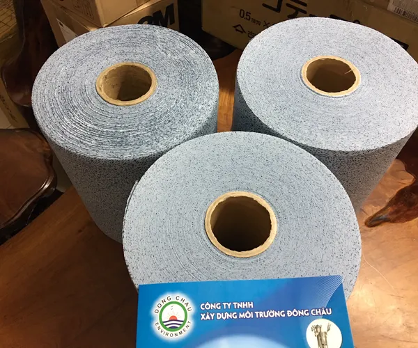 Cuộn giấy lau dầu Kimtech màu xanh 33241