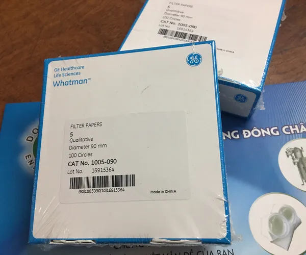 Giấy lọc cặn dung dịch hóa học whatman 1005-090