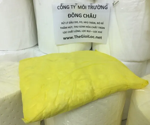 Gối Thấm Hút Thu Gom Hóa Chất Đổ Tràn TQ