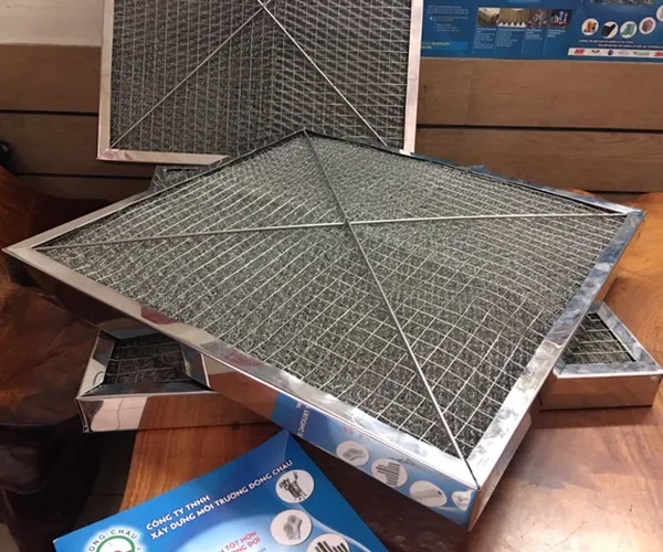 Khung lưới inox bùi nhùi lọc khí nóng hơi dầu