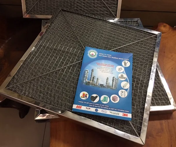 Khung lưới inox bùi nhùi lọc khí nóng hơi dầu