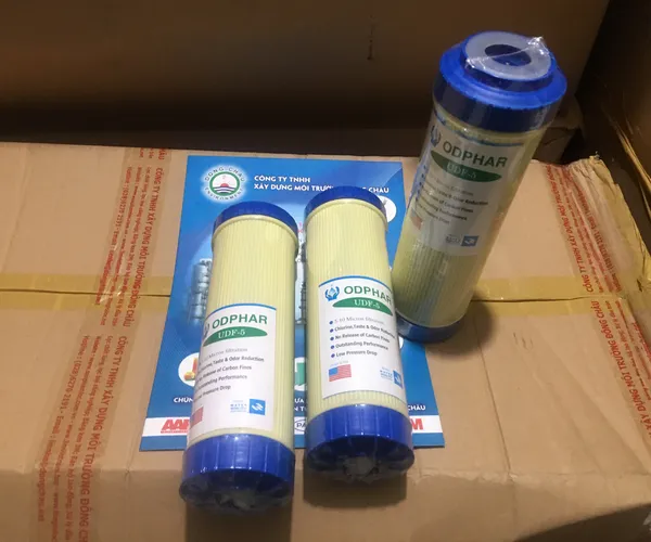 Lõi lọc than hoạt tính vỏ nhựa GAC UDF 10 inch