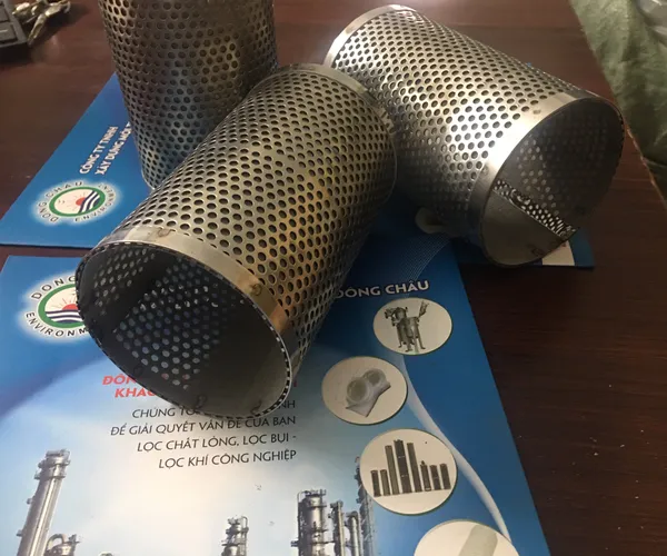 Ống inox lỗ tròn lọc rác lọc cát sỏi