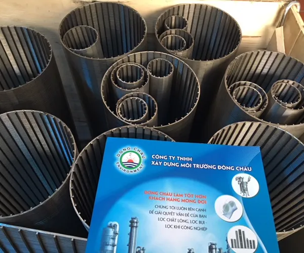 Ống Lọc Khe Inox Đường Kính 90mm Khe 0.3mm Dài 1m DOE