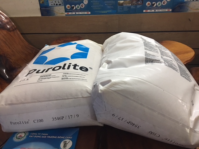Hạt Nhựa Trao Đổi Ion Dương C100 Purolite Làm Mềm Nước