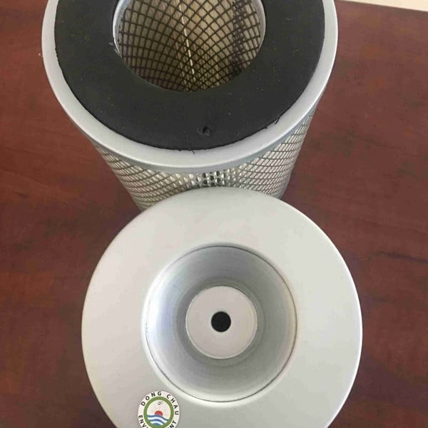 Lõi lọc bụi 1 đầu hở và một đầu kín có đục lỗ